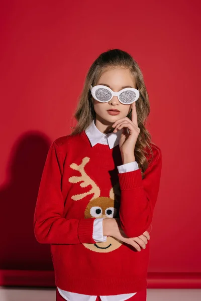Teenage girl in glittering glasses — Stock Photo, Image