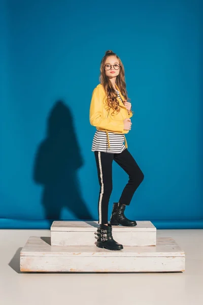 Stylish girl in leather jacket — Stock Photo, Image