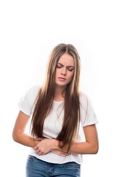 Mujer con dolor de estómago — Foto de Stock