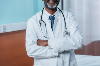 Çapraz eller ile ayakta doktor