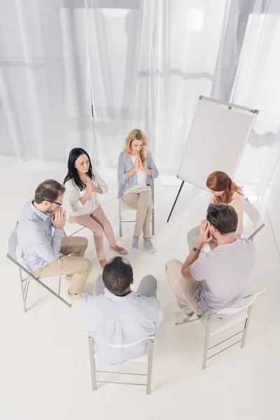 Overhead View Middle Aged Multiethnic People Praying Group Therapy — Stock Photo, Image
