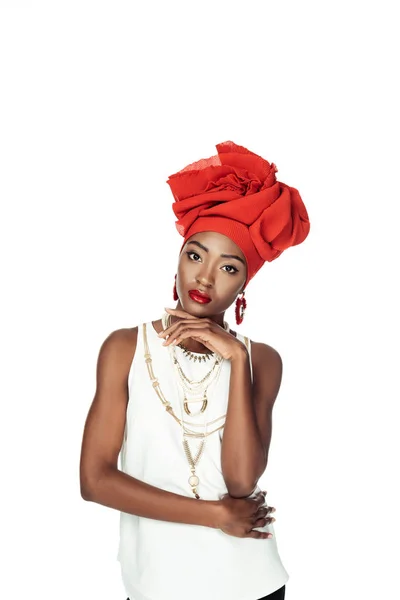 Junge Afrikanisch Amerikanische Frau Stilvoller Kleidung Isoliert Auf Weiß — Stockfoto