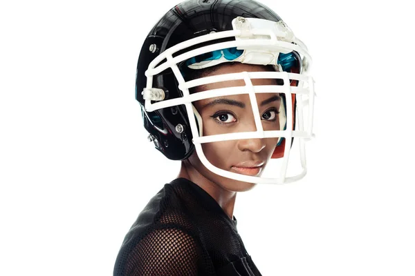 白で隔離のヘルメット女子アメリカン フットボール選手のクローズ アップの肖像画 — ストック写真