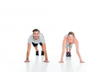 itme yapıyor atletik çift ups birlikte beyaz izole