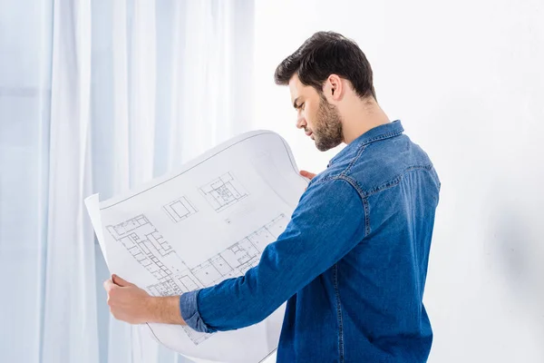 Handsome Man Looking Blueprint White — Stock Photo, Image