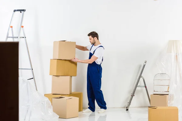 Reubicación Servicio Trabajador Tomando Caja — Foto de Stock