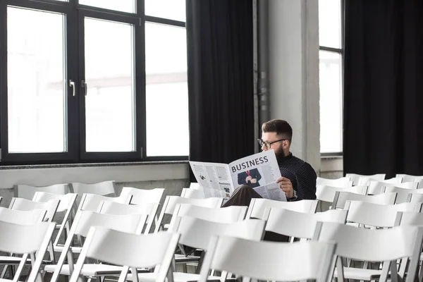 Businessman Reading Newspaper While Sitting Meeting Room — Stock Photo, Image