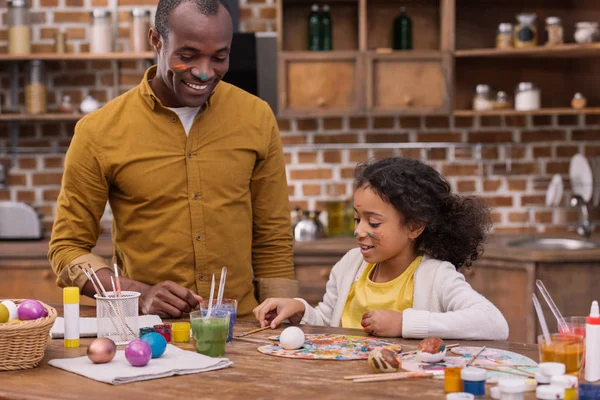 African American Father Daughter Painting Easter Eggs — Stock Photo, Image