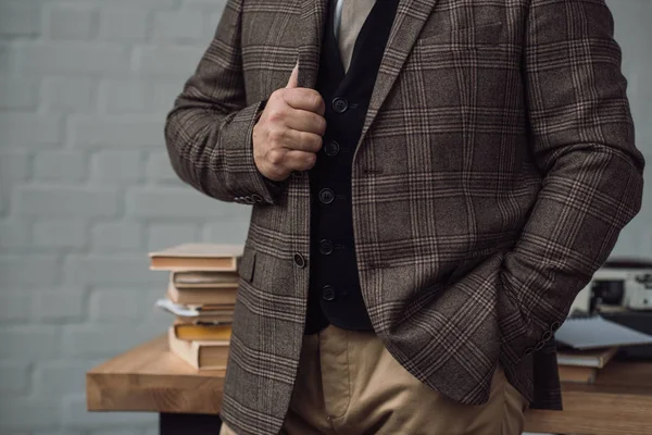 Cropped Shot Senior Writer Stylish Tweed Suit Workplace — Stock Photo, Image
