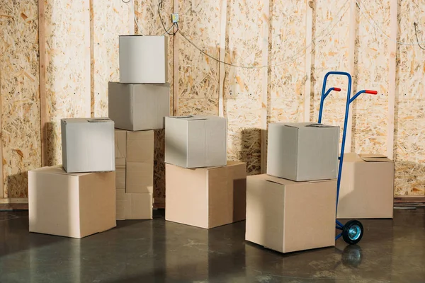 Cardboard Boxes Hand Truck Warehouse Room — Stock Photo, Image