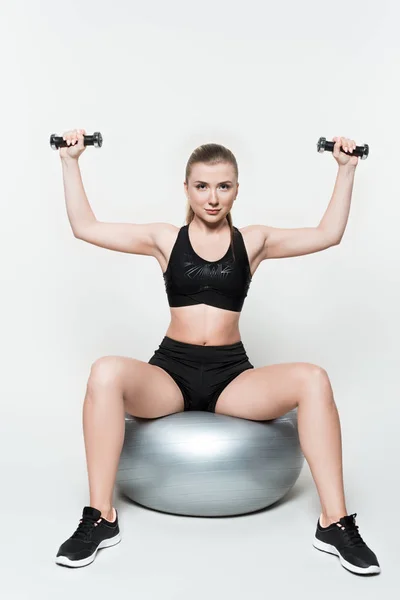 Fit Girl Činkami Fitness Míč Izolované Bílém — Stock fotografie