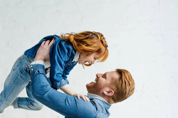 Gelukkig Vader Dochter Samenspelen — Stockfoto