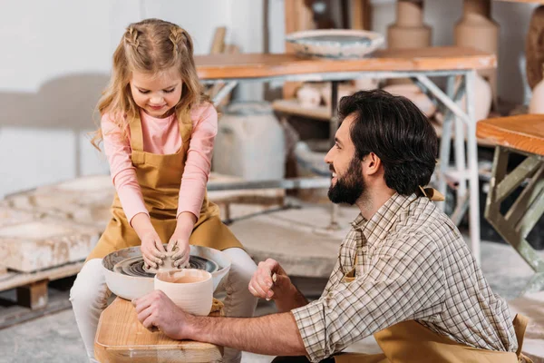 Adorable Kid Making Ceramic Pot Pottery Wheel Teacher — Stock Photo, Image