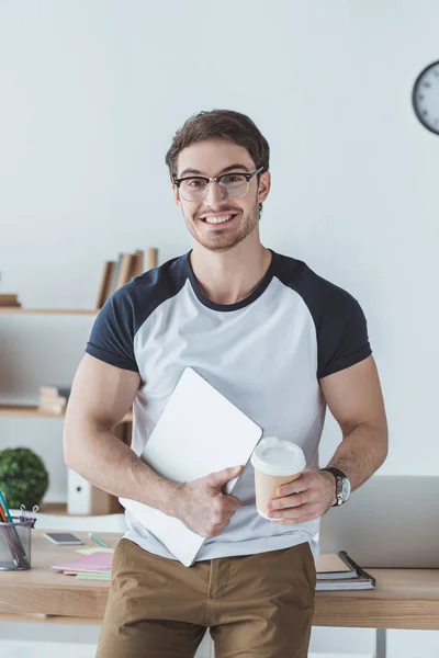 Lachende student — Stockfoto