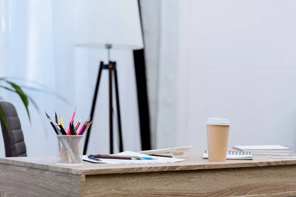 Local Trabalho Vazio Com Café Para Suprimentos Escritório — Fotografia de Stock