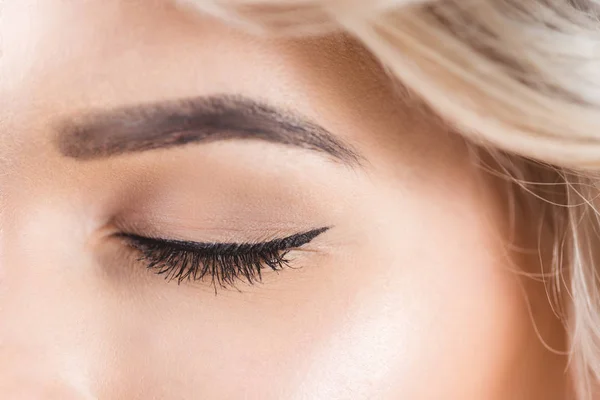 Vista Cerca Ojo Femenino Cerrado Con Maquillaje — Foto de Stock