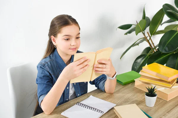 Adorable Preteen Child Reading Book Home — Stock Photo, Image