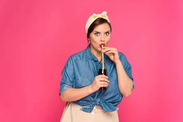 Beautiful Pin Woman Drinking Refreshing Beverage Looking Camera Isolated Pink — Stock Photo, Image