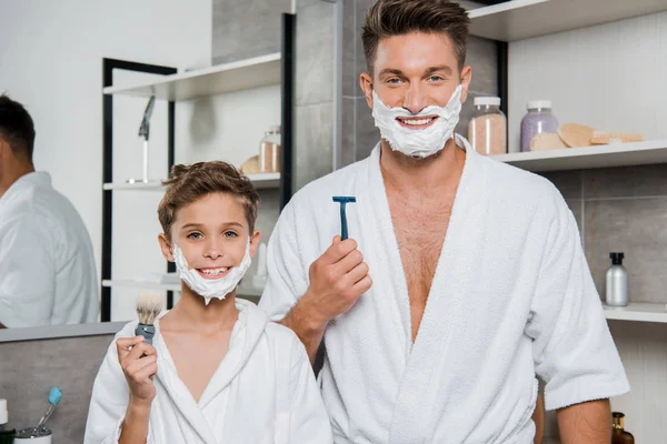 Panoramic Shot Father Son Shaving Foam Faces Holding Razor Shaving — Stock Photo, Image