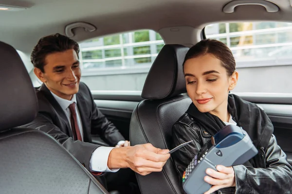 Businessman Paying Credit Card Taxi — Stock Photo, Image