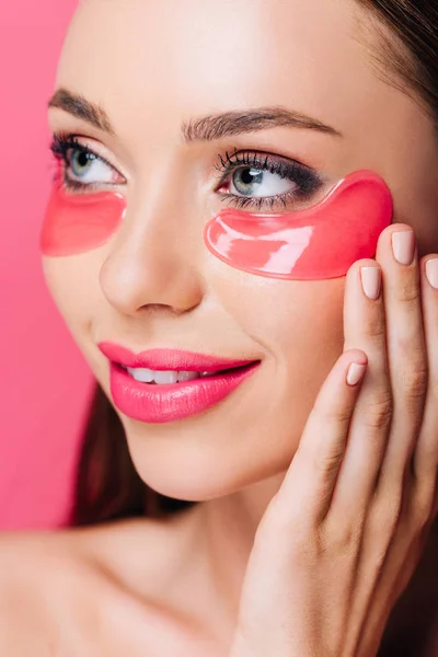 Glimlachen Naakt Mooi Vrouw Met Ooglapje Gezicht Geïsoleerd Roze — Stockfoto