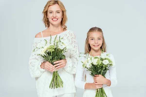 Attractive Mother Smiling Daughter Holding Bouquets Isolated Grey — Stock Photo, Image
