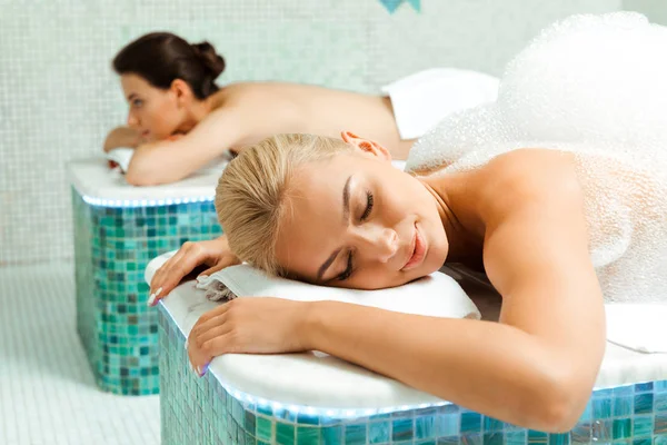 Selective Focus Attractive Woman Foam Turkish Bath — Stock Photo, Image