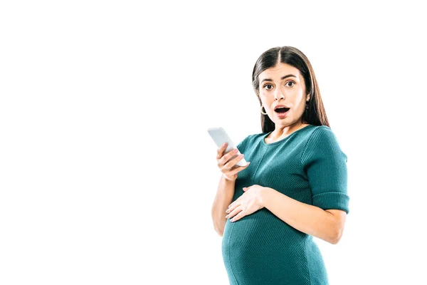 Σοκαρισμένη Έγκυος Κοπέλα Χρησιμοποιώντας Smartphone Απομονώνονται Λευκό — Φωτογραφία Αρχείου