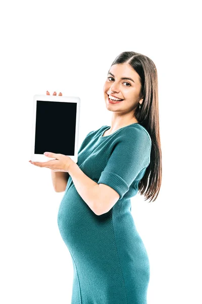 Uśmiechnięta Ciężarna Dziewczyna Trzymająca Cyfrowy Tablet Pustym Ekranem Białym — Zdjęcie stockowe
