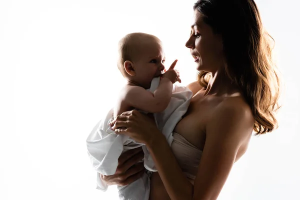 Siluet Ibu Memegang Bayi Laki Laki Tangan Terisolasi Pada Putih — Stok Foto