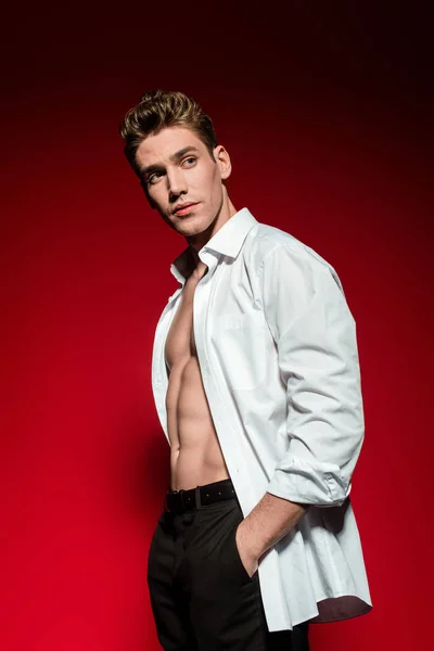 Sexy Young Elegant Man Unbuttoned Shirt Muscular Bare Torso Hand — 스톡 사진