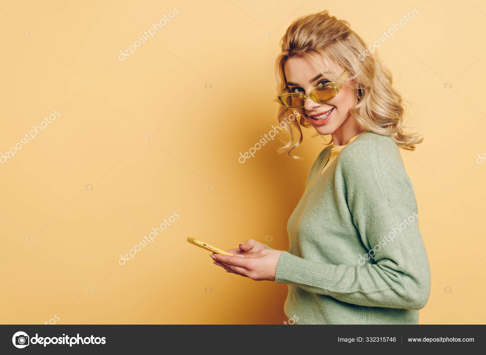 Girl Cam Chats Girl Cam Chats