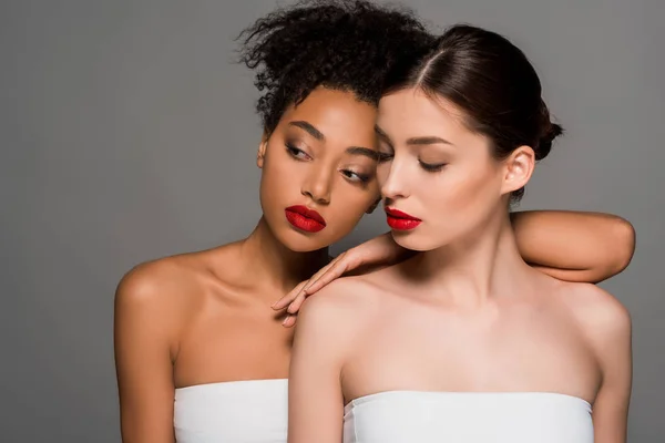 Beautiful Multiethnic Girls Red Lips Isolated Grey — Stock Photo, Image