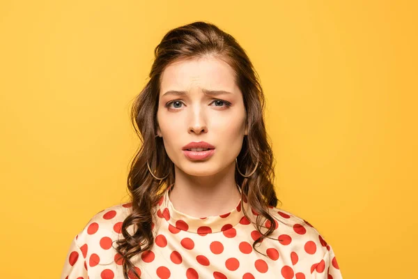 Upset Young Woman Looking Camera Isolated Yellow — Stock Photo, Image