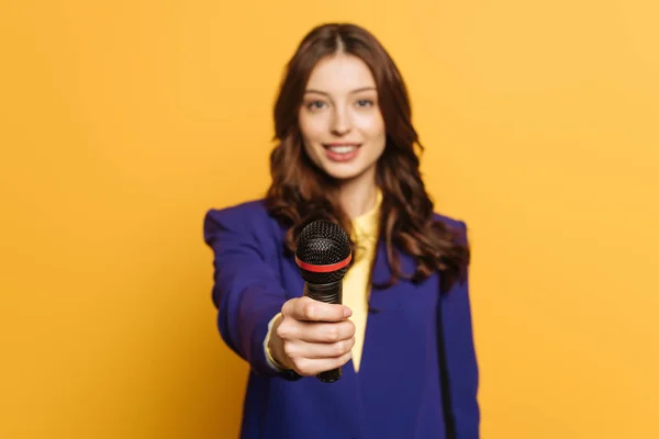 Selective Focus Journalist Holding Microphone Yellow Background — Stock Photo, Image