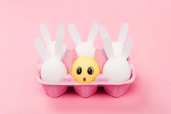 Decorative Rabbits Yellow Egg Surprised Facial Expression Pink Easter Concept — Stock Photo, Image
