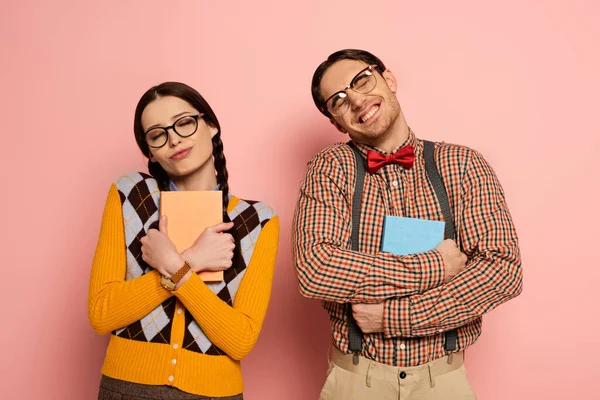 Couple Cheerful Nerds Eyeglasses Hugging Books Pink — Stock Photo, Image
