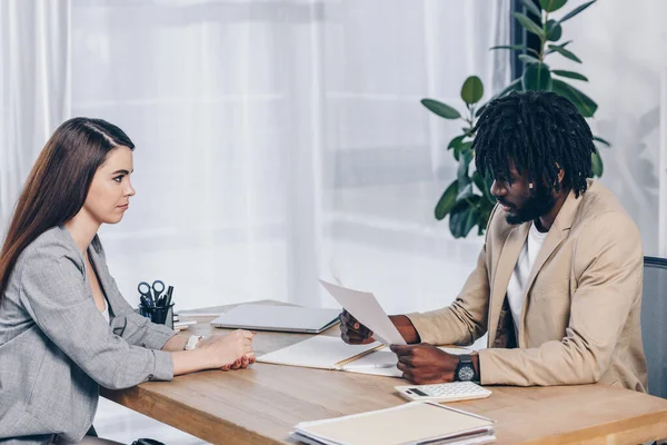 African American Recruiter Looking Papers Front Employee Table Office — Stock Photo, Image