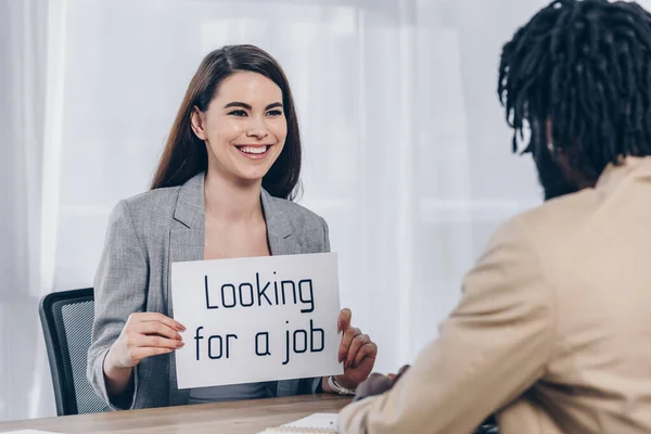 Selective Focus African American Recruiter Employee Smiling Holding Placard Looking — Stock Photo, Image