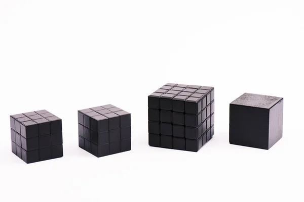 Kyiv Ucrania Febrero 2020 Cubos Rubik Negro Aislados Blanco Con — Foto de Stock