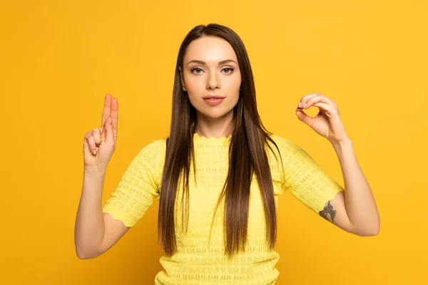 Attractive Woman Showing Letters Sign Language Yellow Background — Stock Photo, Image