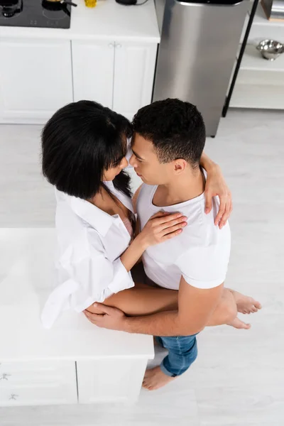 High Angle View African American Woman Sitting Table Hugging Boyfriend — Stock Photo, Image