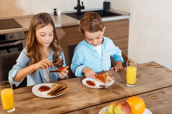 Selective Focus Kid Making Toast Jam Cute Brother Home — Stock Photo, Image