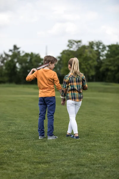 Friends holding hands — Stock Photo