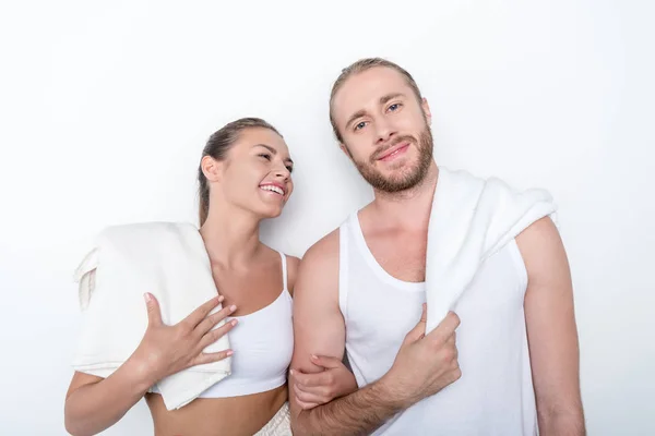 Pareja sonriente enamorada - foto de stock