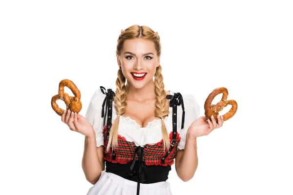 Chica alemana con pretzels - foto de stock