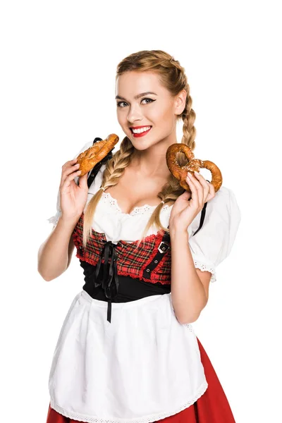 Fille allemande avec bretzels — Photo de stock