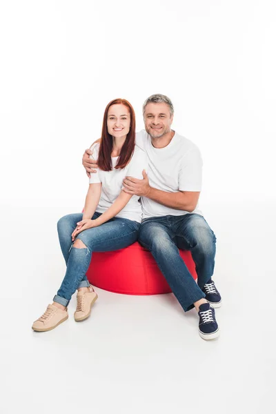 Smiling young couple — Stock Photo