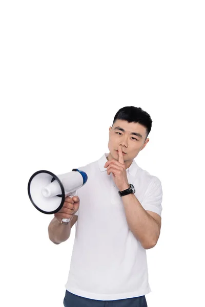 Asiático hombre con megáfono - foto de stock