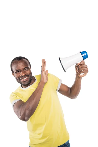 Homme afro-américain avec bullhorn — Photo de stock